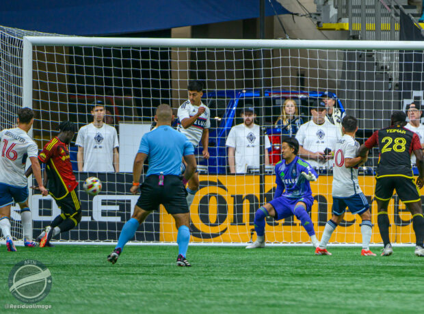 Report and Reaction: Seattle sound alarm bells for Vancouver Whitecaps in dominant derby display