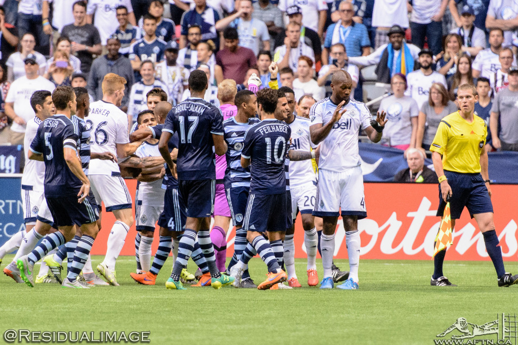 Kendall Waston v Dom Dwyer - The Battle In Pictures (19)