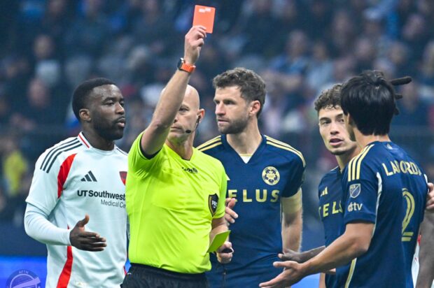 Report and Reaction: Ten-man Whitecaps denied number one seeding in the MLS West in controversial home defeat to Dallas